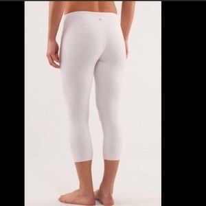 Lululemon cropped white leggings